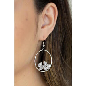 Paparszzi White Rhinestone Womens Hoop / Cue The Confetti - White
